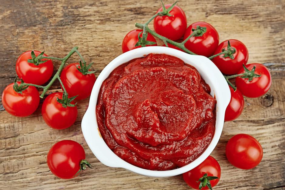 Ev Salçası